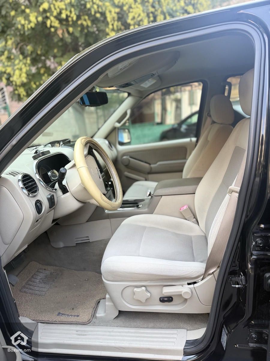 Ford Explorer - image 5