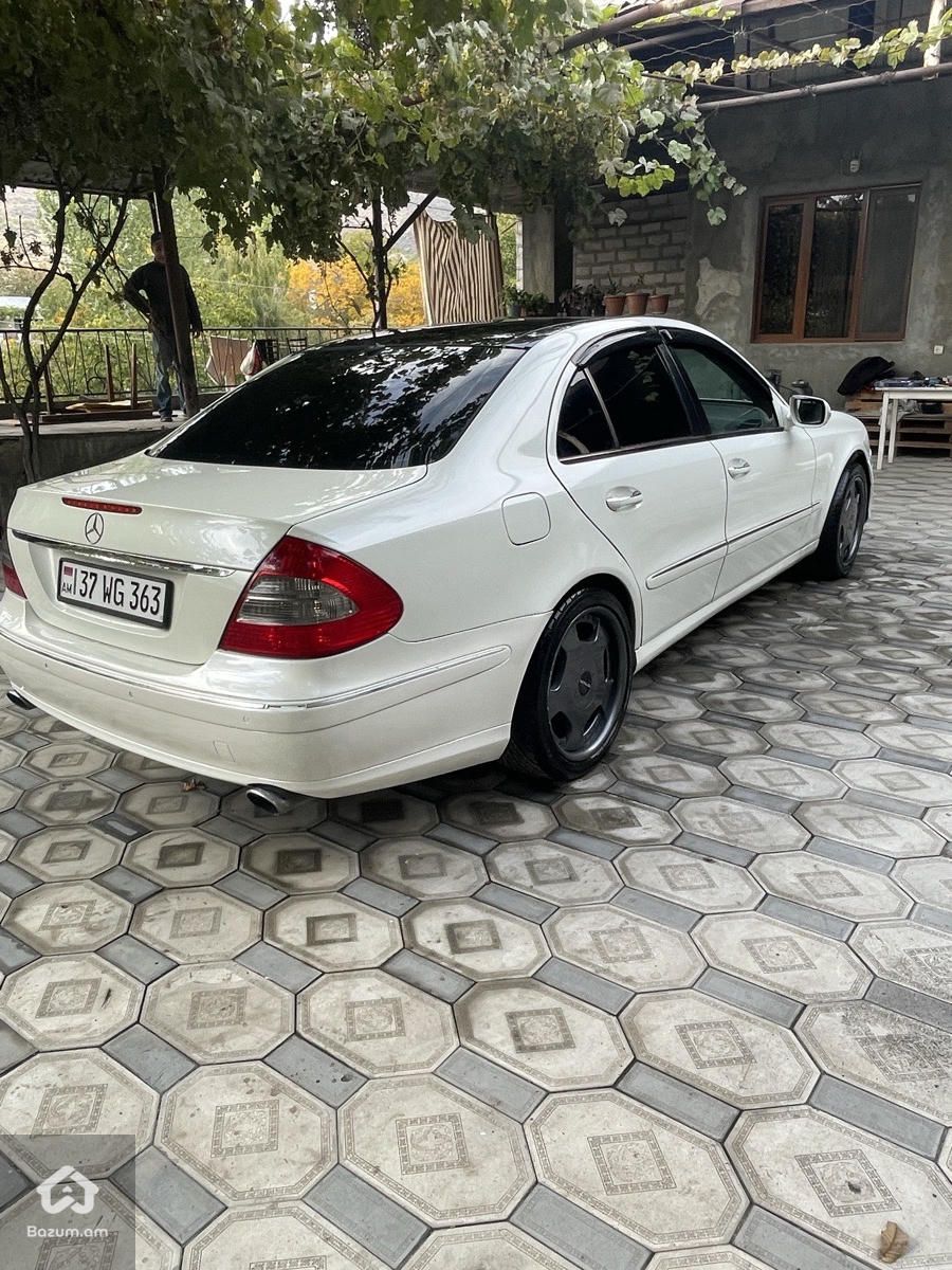 Mercedes-Benz E 320 2002 - image 11