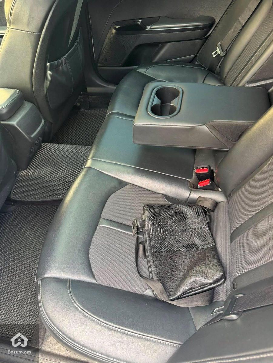 KIA K5 - image 6