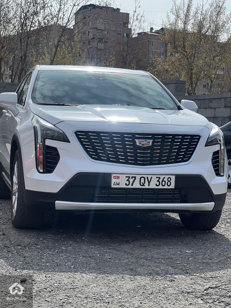 CADILLAC xt4  - image 1