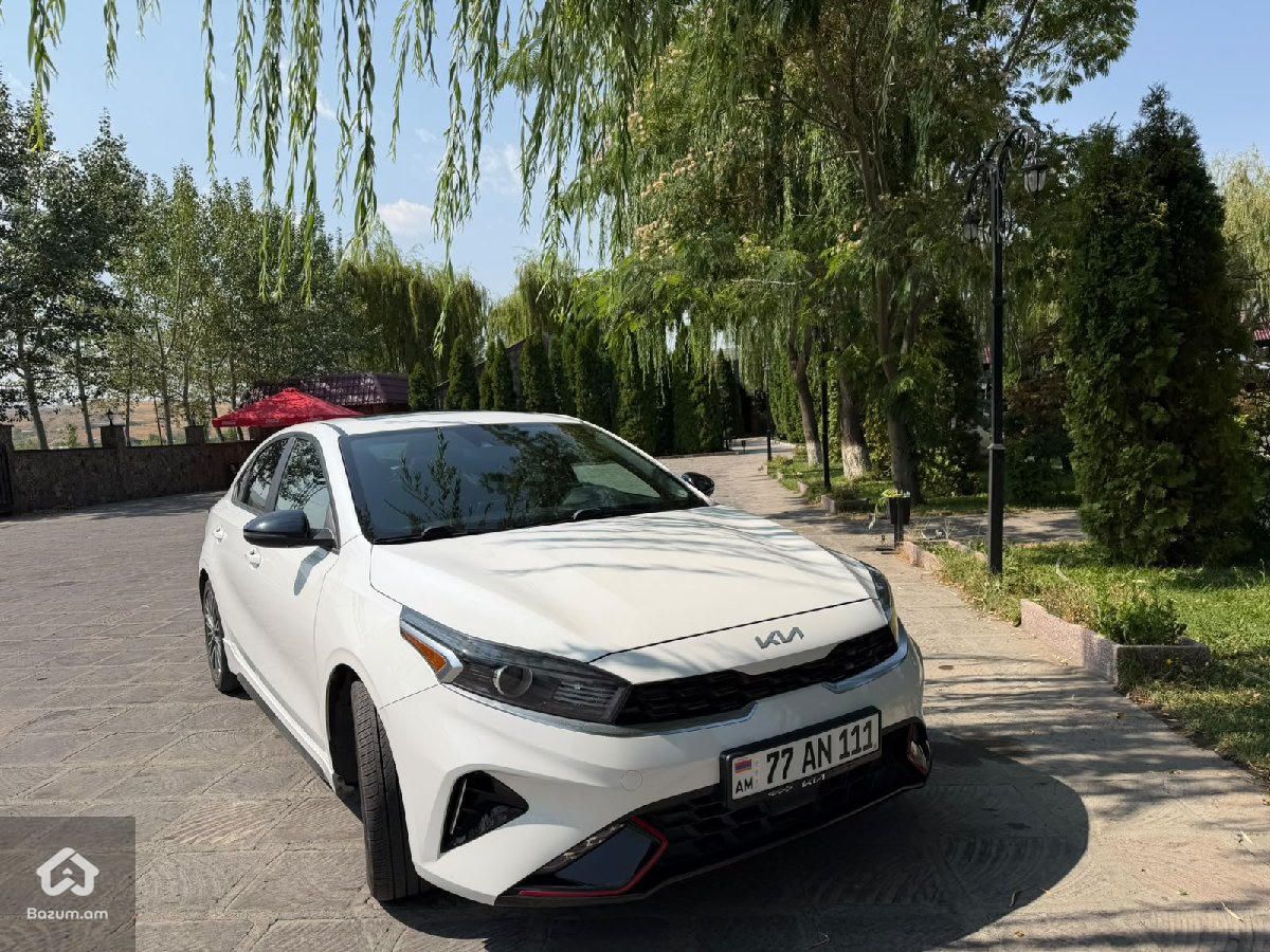 Kia Forte 2022 - image 3