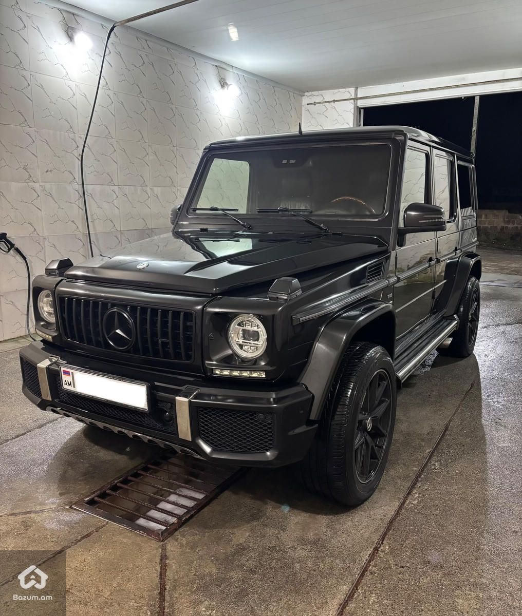 Mercedes-Benz G 2002 - image 1