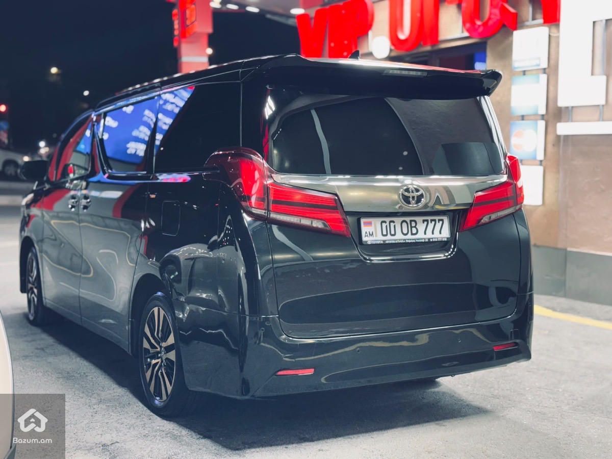 Toyota Alphard 2022 - image 4
