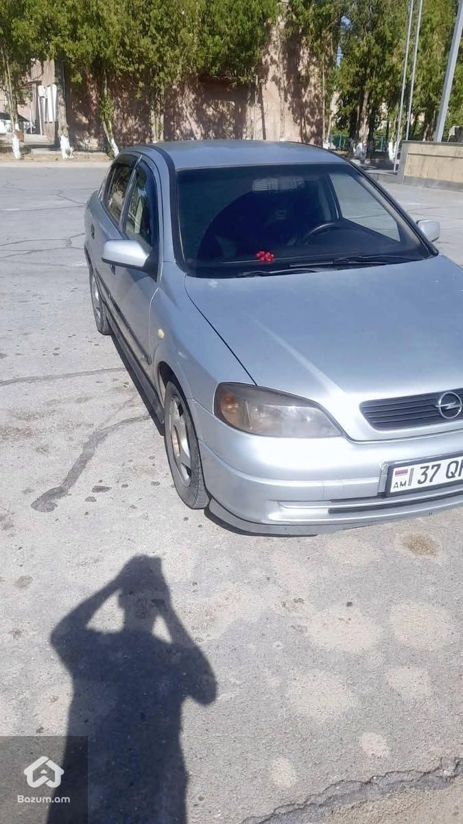 Opel Astra 1999 - image 2