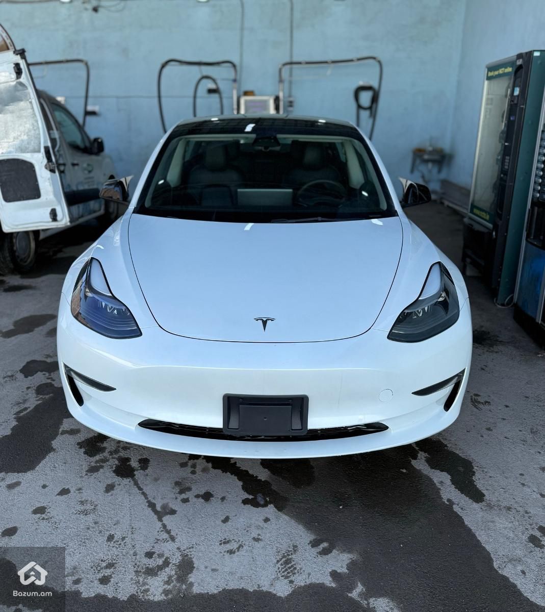 2023 tesla model 3 - image 2