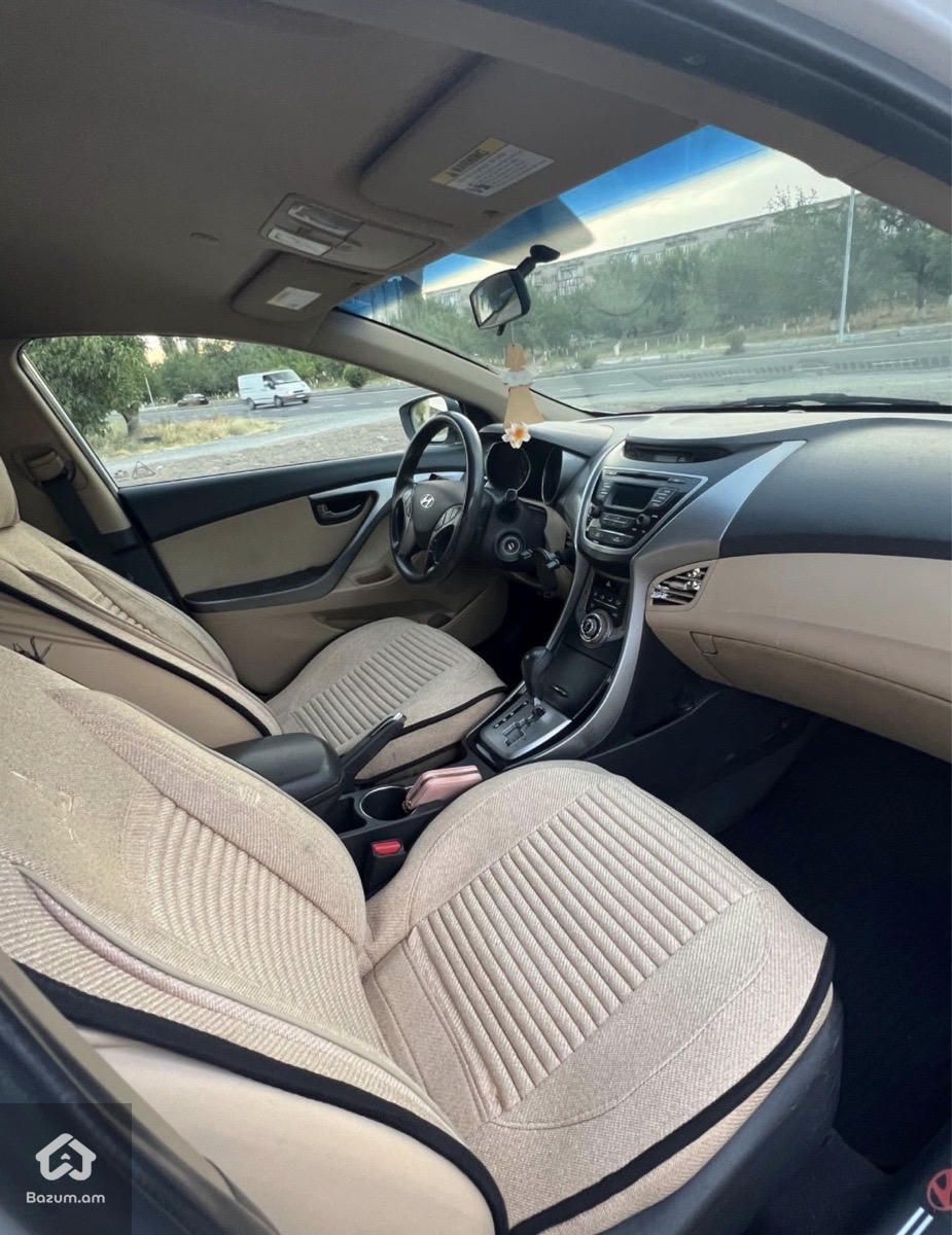 Hyundai Elantra 2013 - image 5