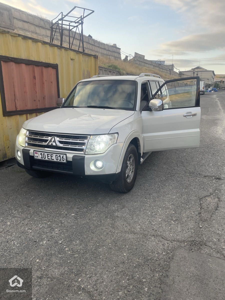 Pajero - image 1
