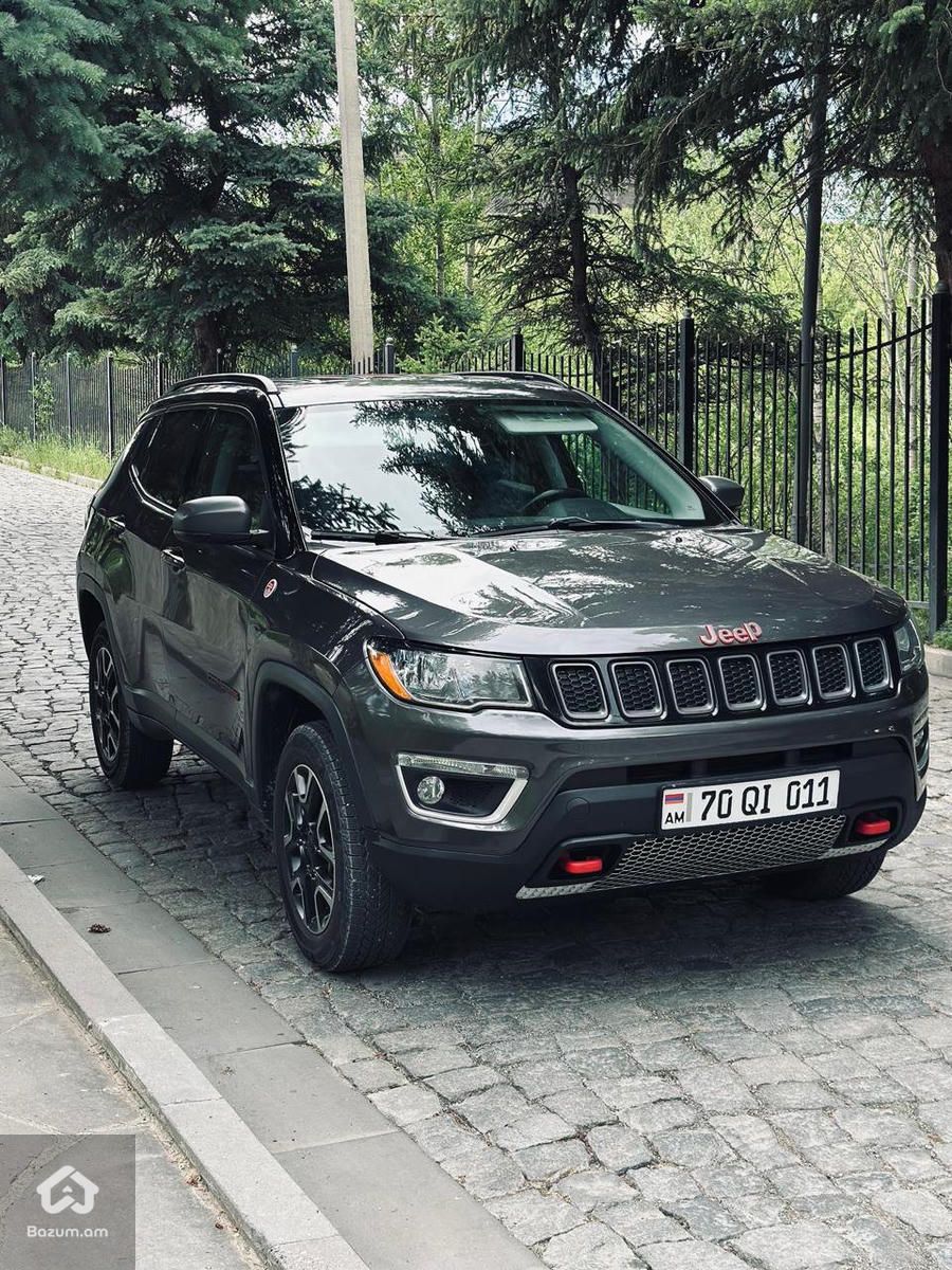 Jeep Compass Trailhawk - image 2