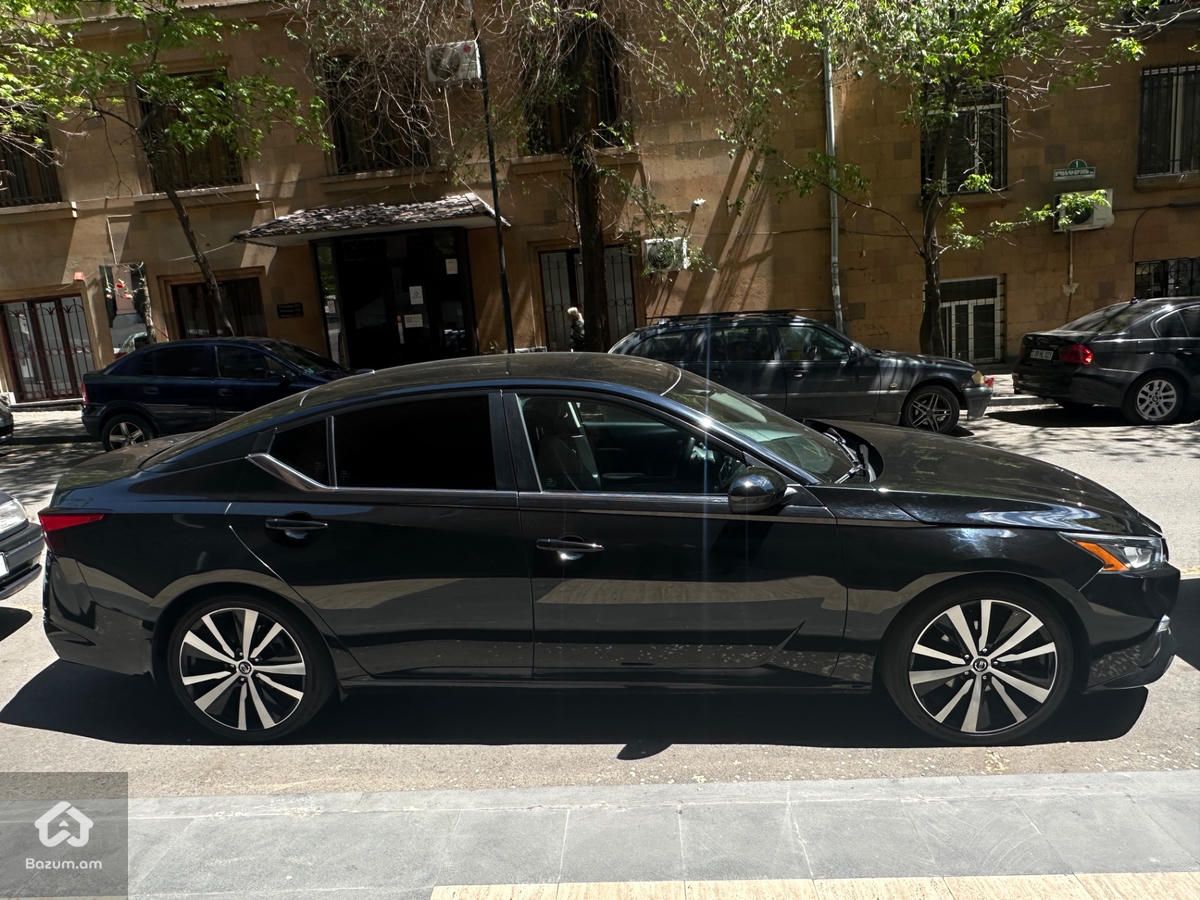 Nissan Altima 2022 SR - image 8