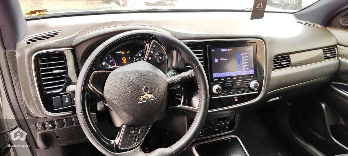 Mitsubishi - image 11
