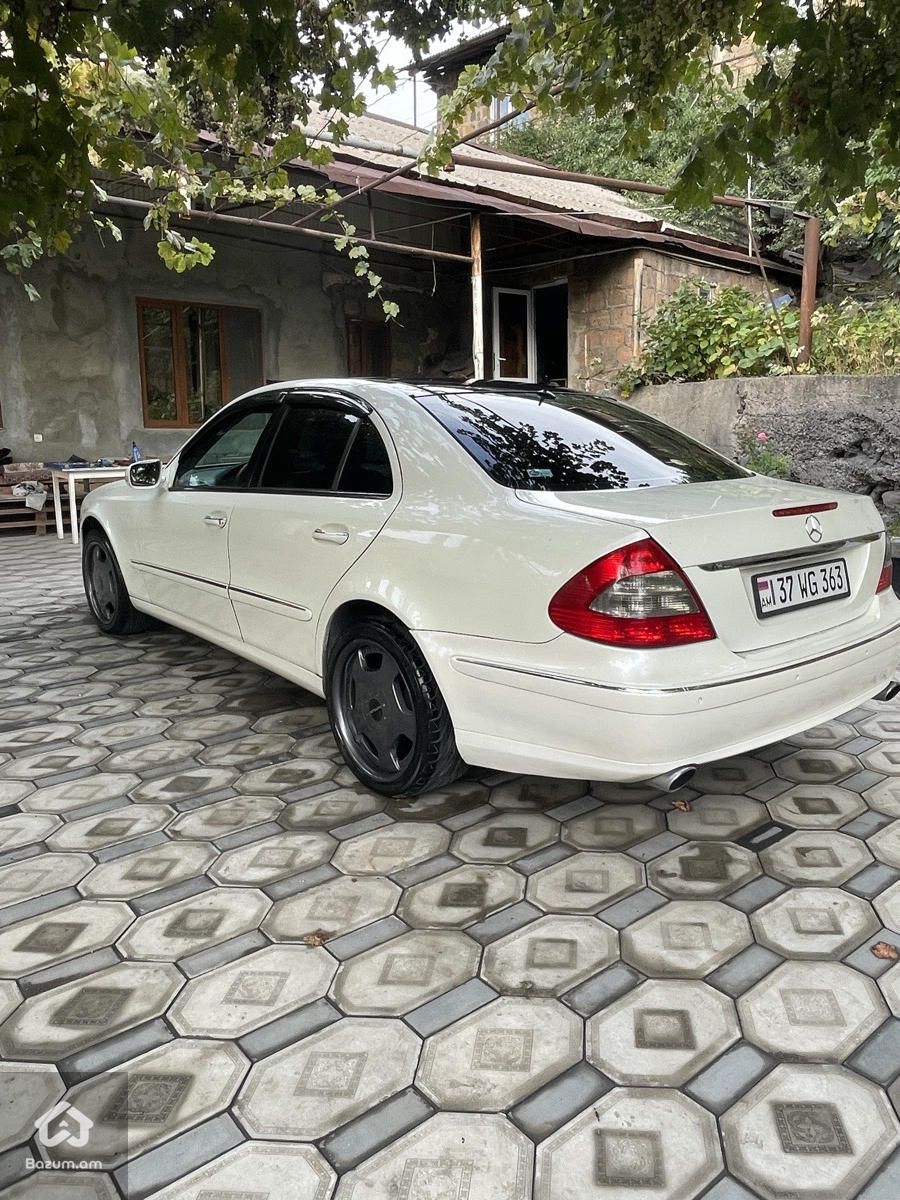 Mercedes-Benz E 320 2002 - image 14