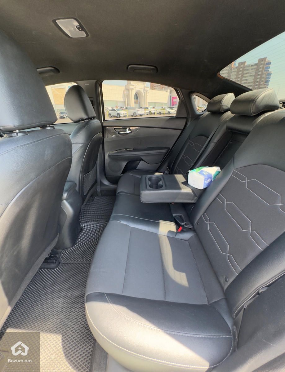 Kia Forte 2022 - image 14