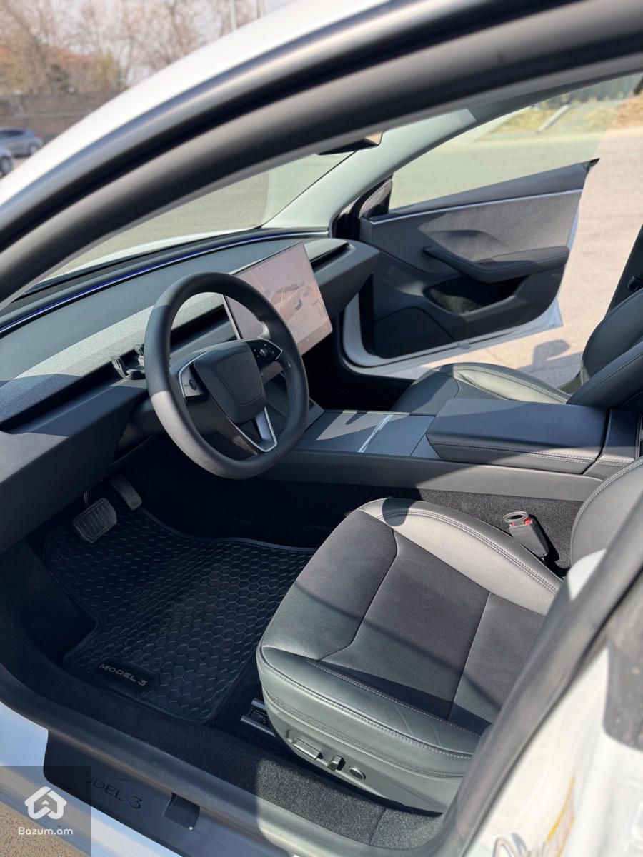 Tesla model 3 - image 5