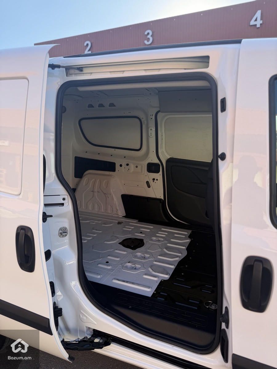 RAM PROMASTER CITY 2022 - image 21
