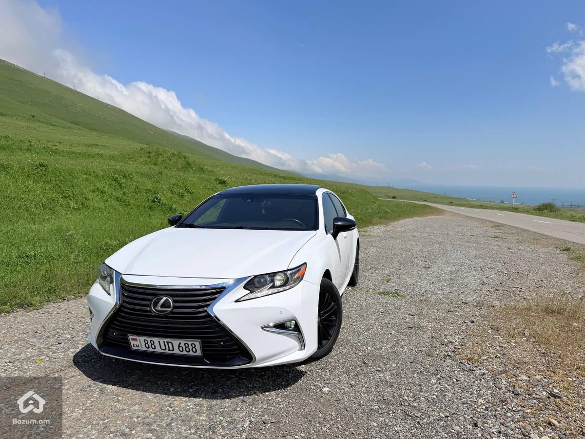 Lexus - image 17