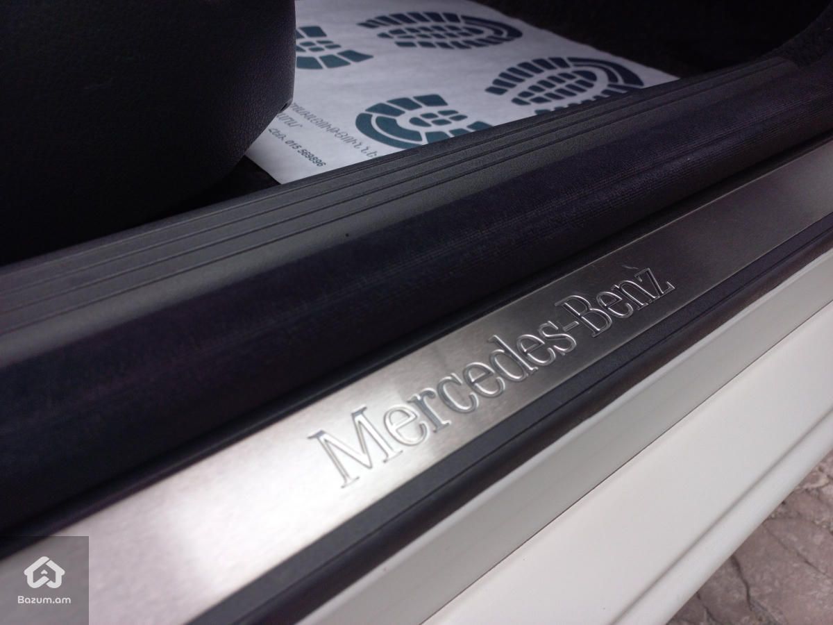 Mercedes-Benz E 320 2004 - image 22