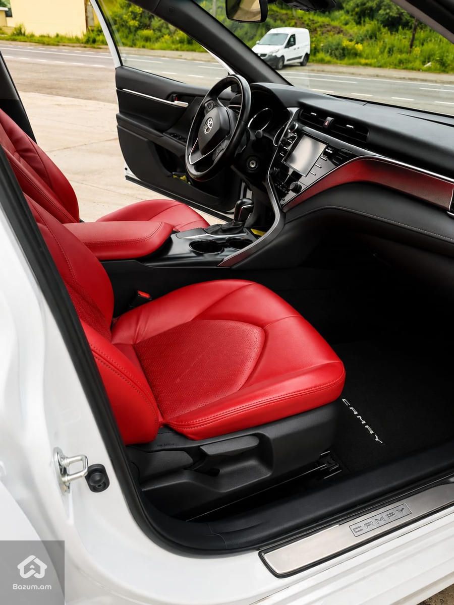 TOYOTA CAMRY V70 SE - image 7