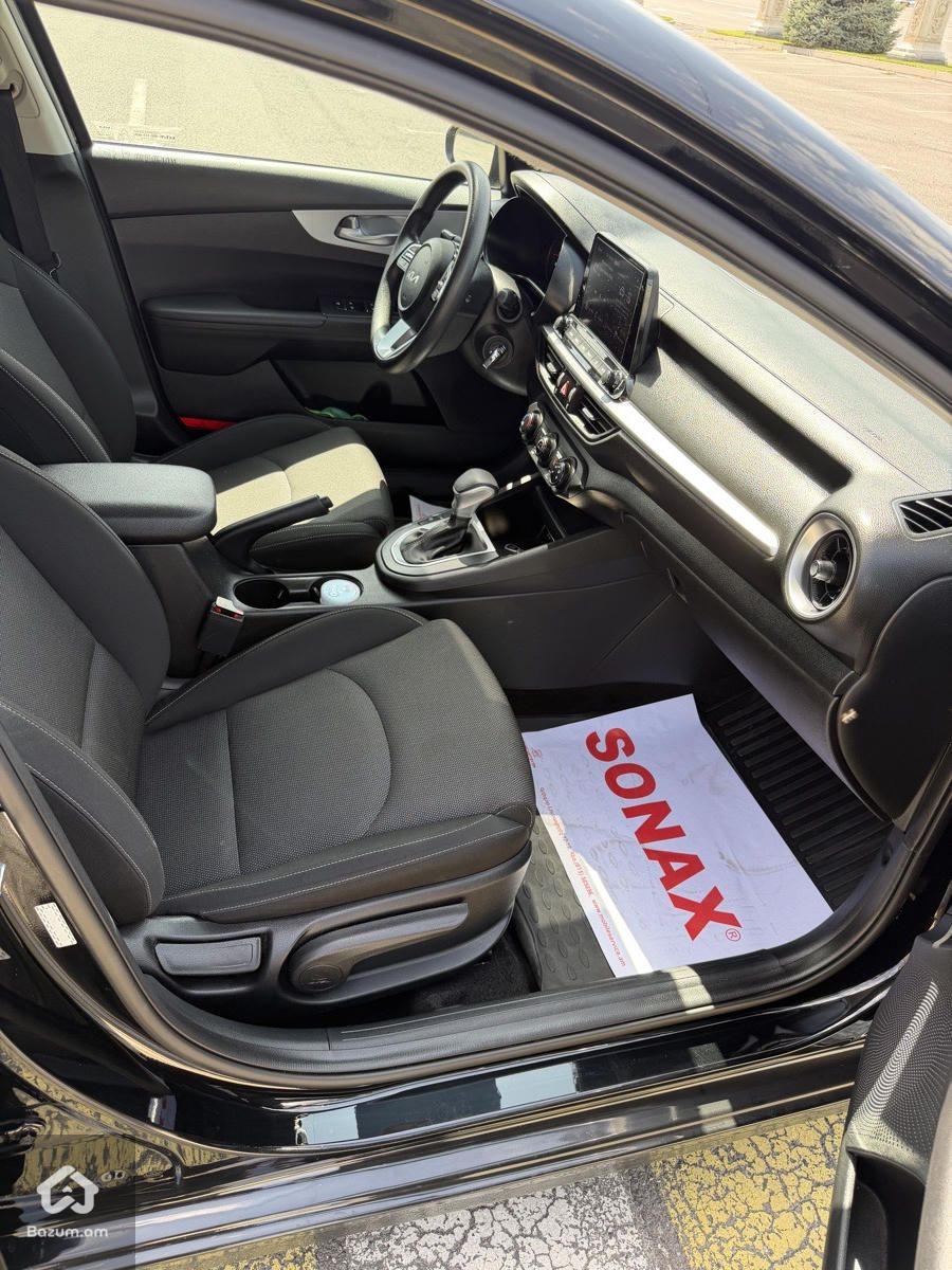 Kia Forte 2023 - image 8