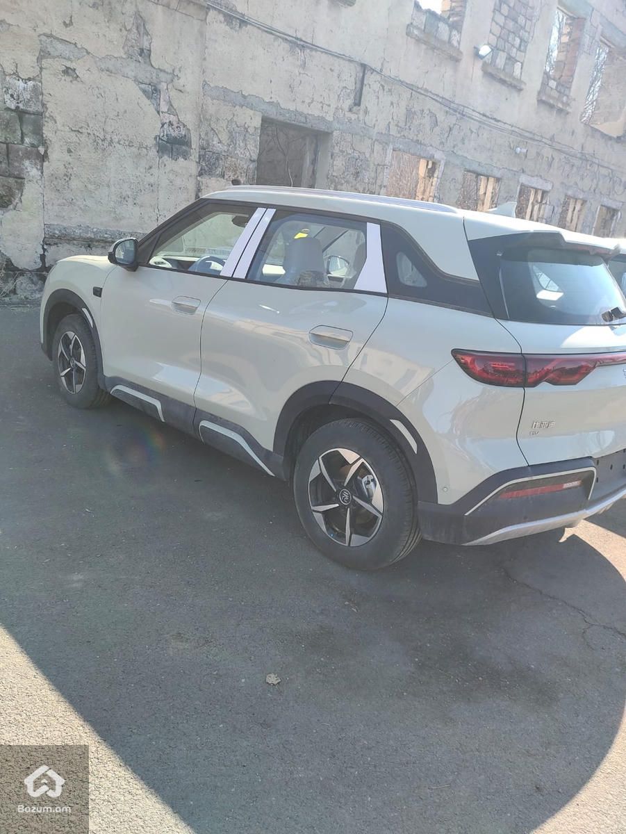 Byd yuan up Top - image 4