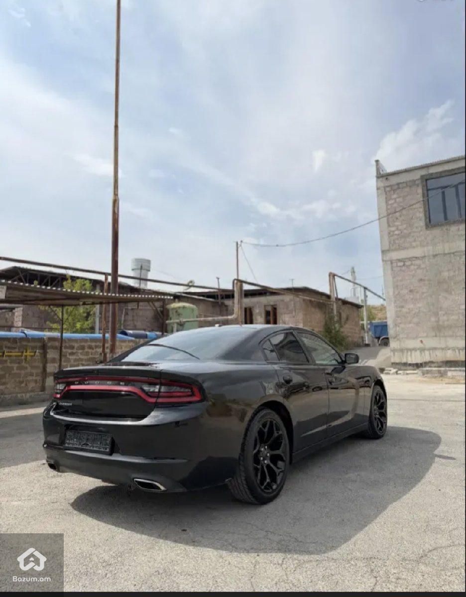 Dodge Charger 2019 - image 16