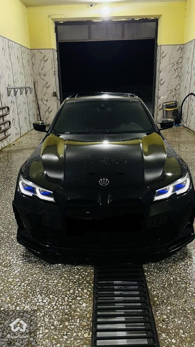 BMW 330 2019 - image 1