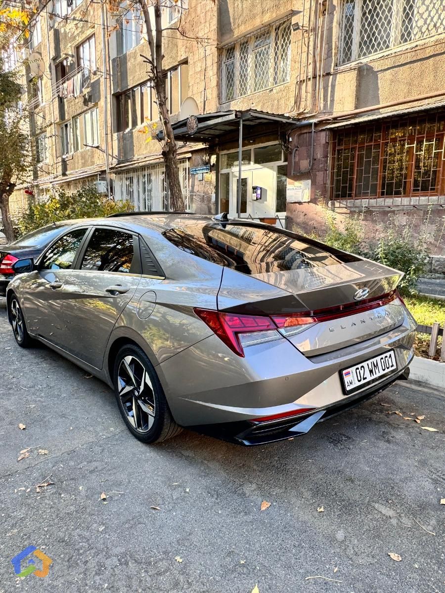 Elantra Limited Full - image 3