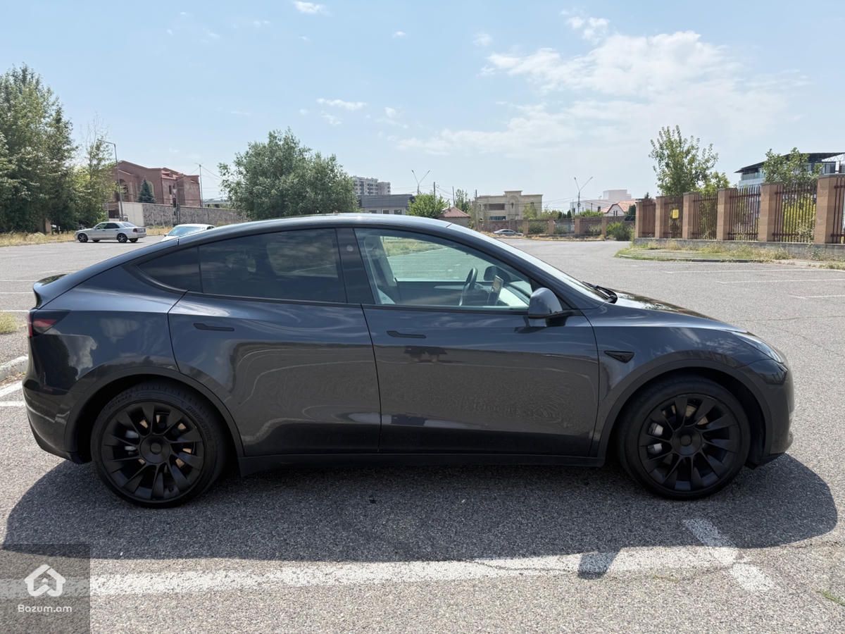 Tesla Model Y 2024 - image 7