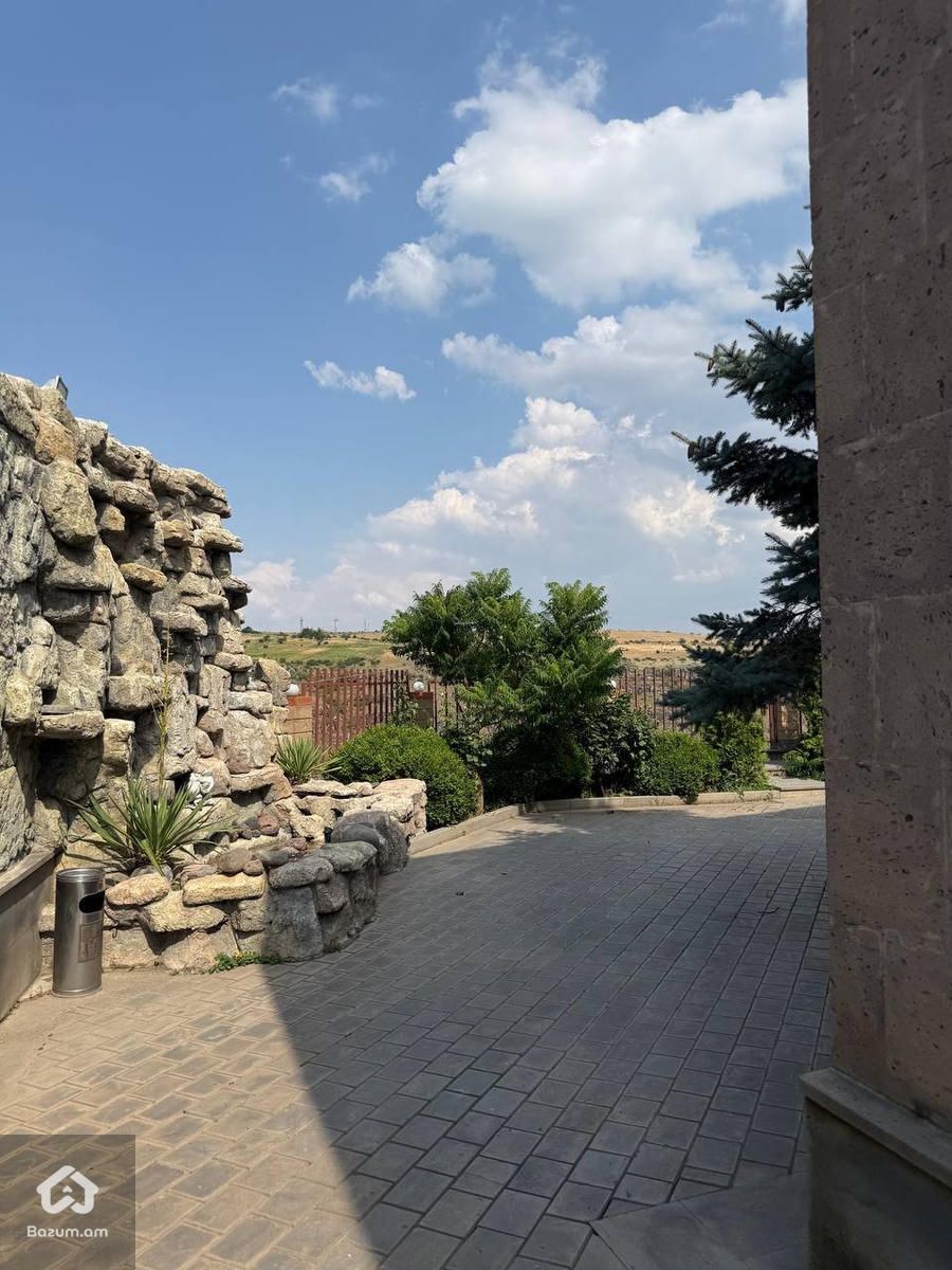 2 հարկանի քարե առանձնատուն՝ Մուղնիում - image 4