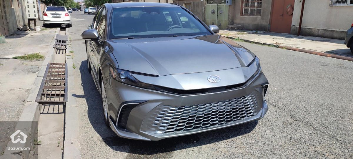 Toyota Camry 2025 - image 2