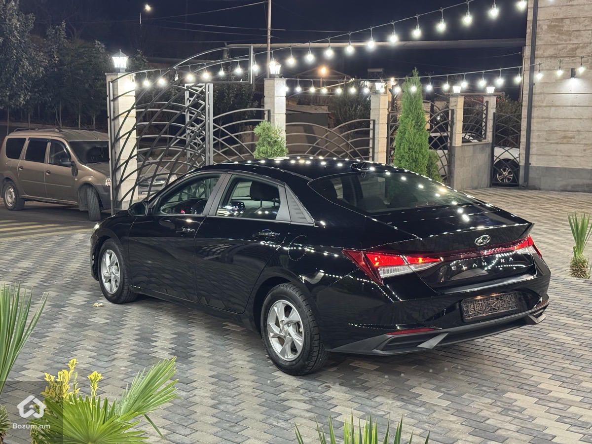 Hyundai Elantra 2021 - image 6