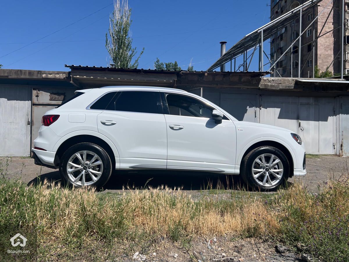 Audi Q3 Premium S Line 45 Quattro - image 2