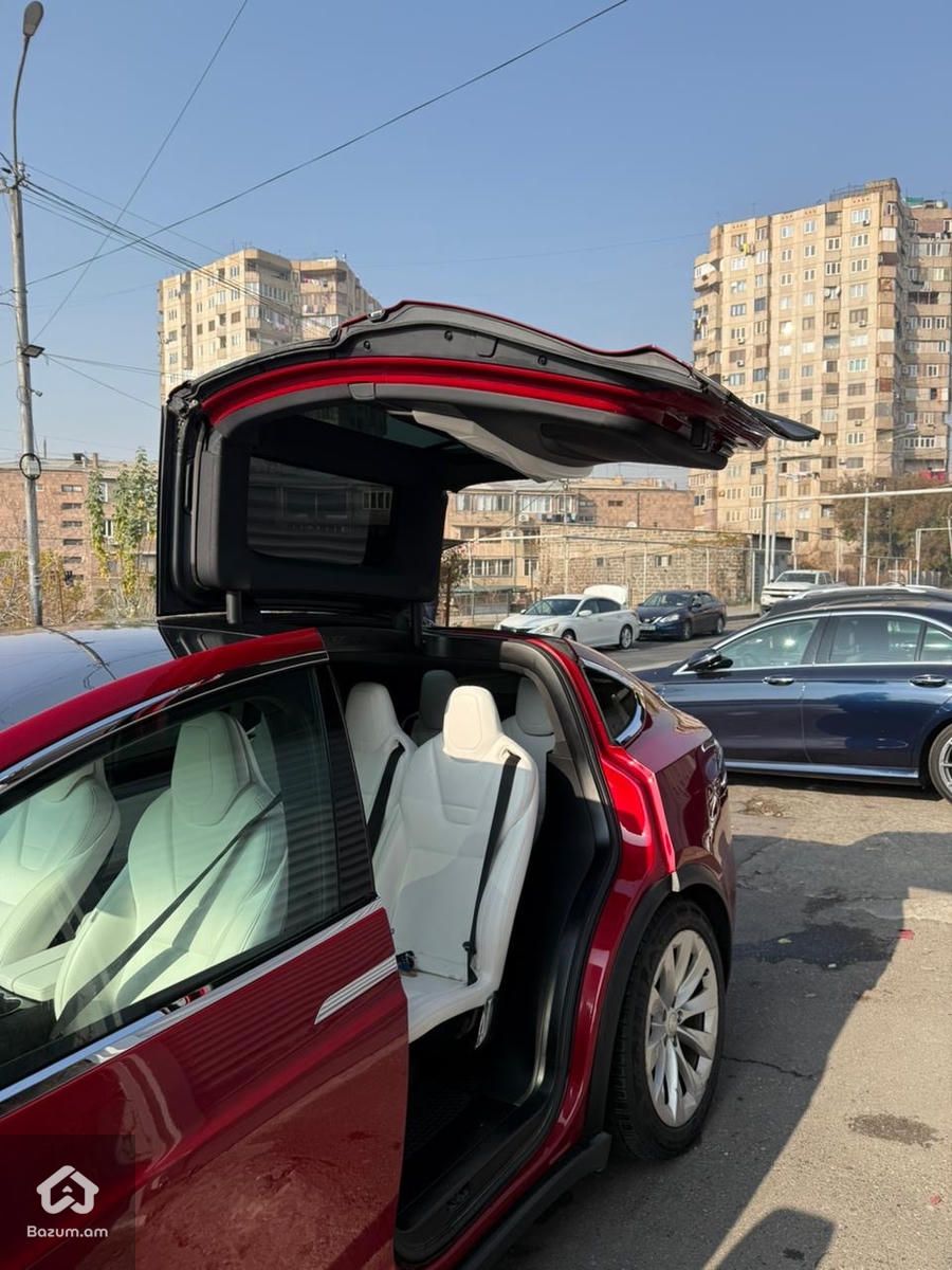 Tesla Model X 2016 - image 6