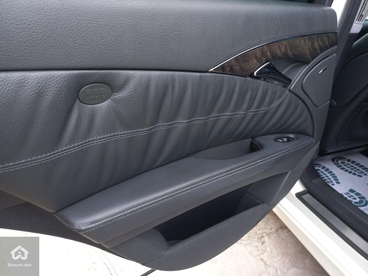 Mercedes-Benz E 320 2004 - image 16