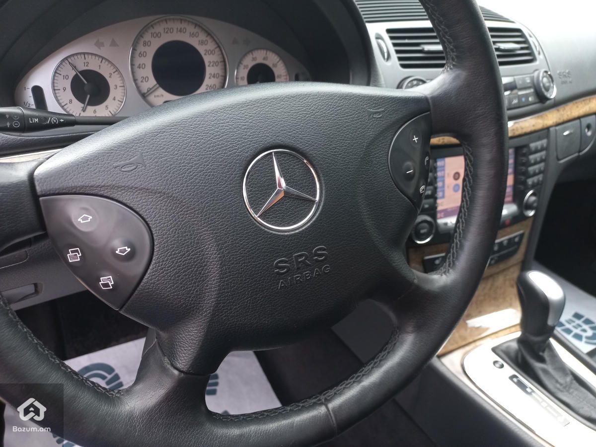Mercedes-Benz E 320 2004 - image 25