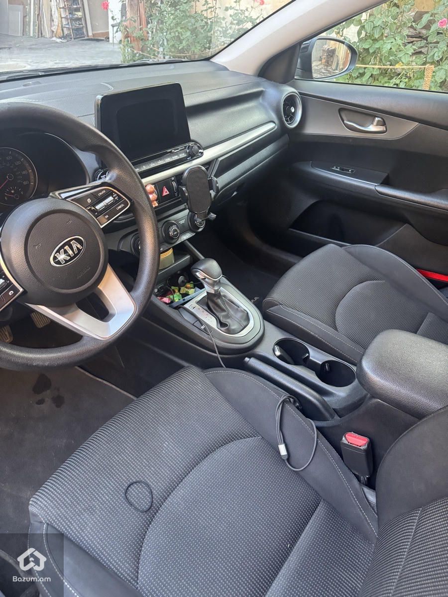 Kia Forte 2019 - image 12
