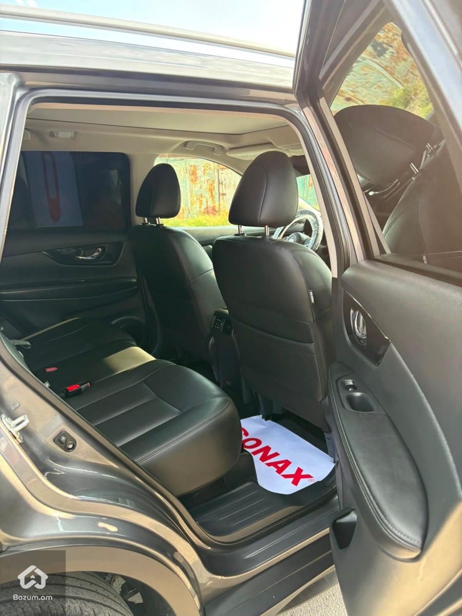 Nissan Rogue SL AWD 2019 - image 8