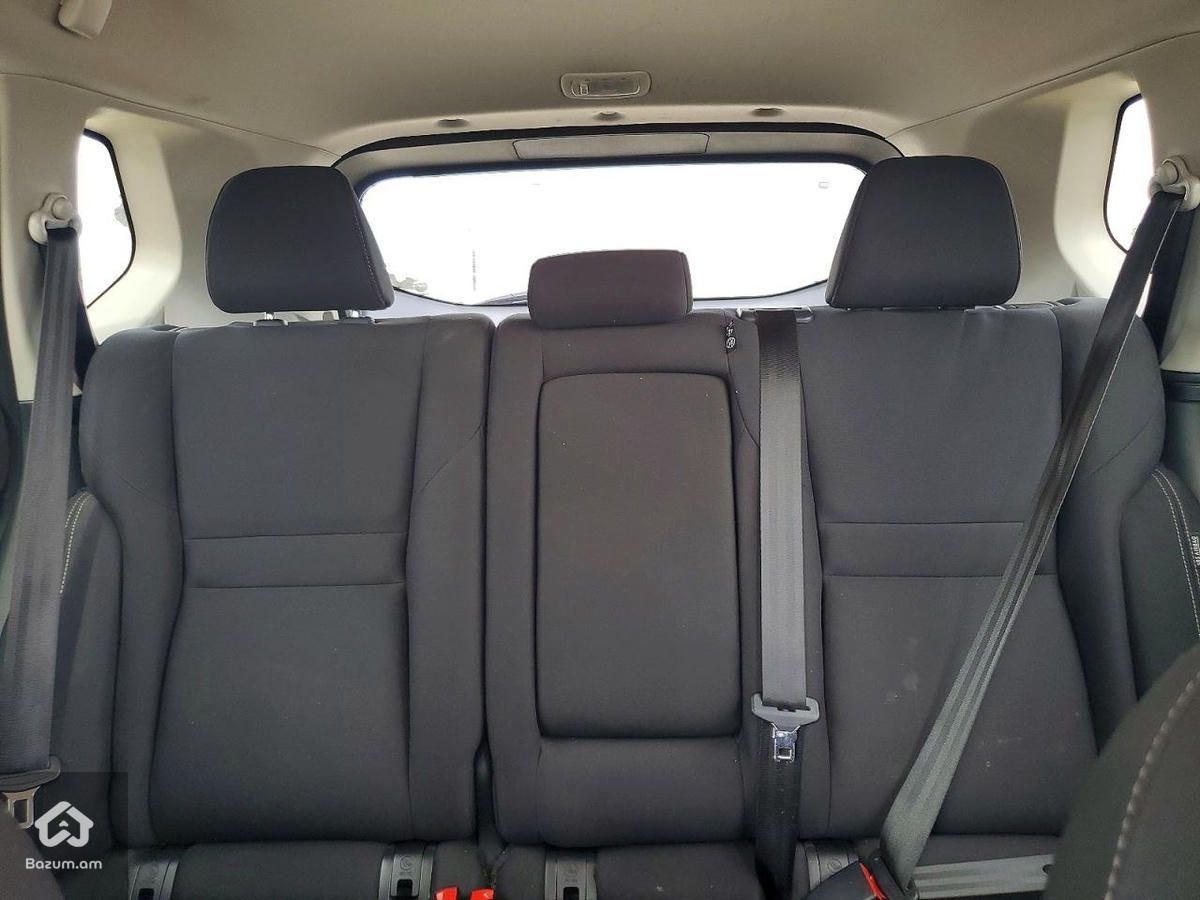 Nissan Rogue 2023 S - image 10