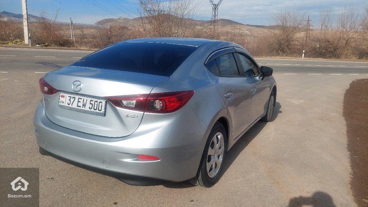 Mazda 3 2017 - image 4