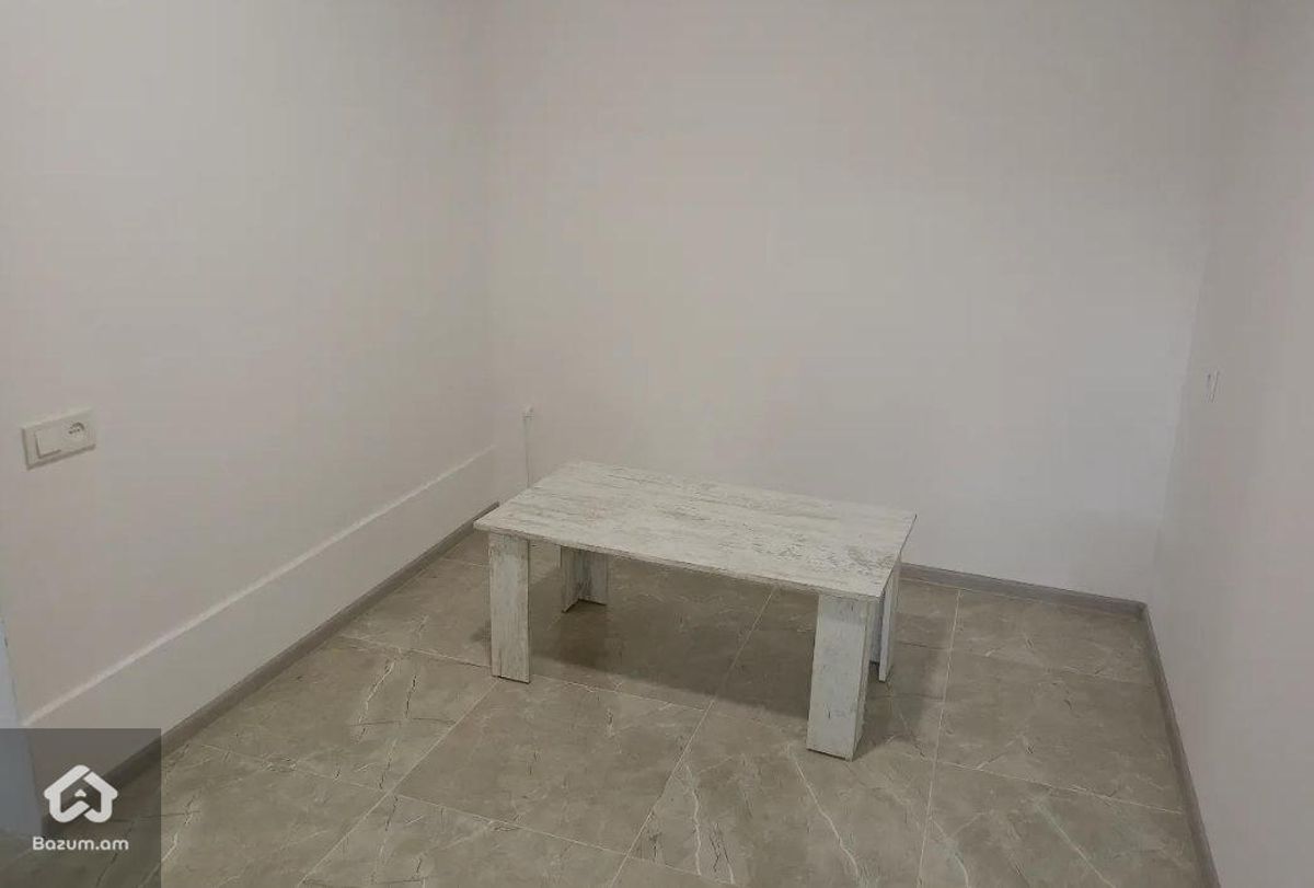 Երկու հարկանի քարե տուն Աշտարակում - image 23