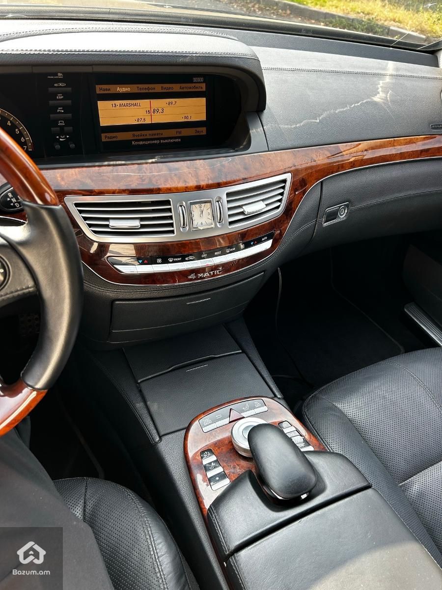 Merdedes Benz S500 W221 - image 11