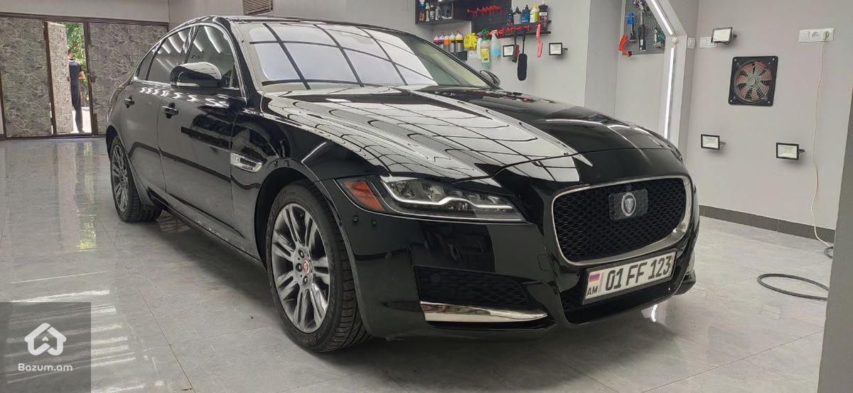 Jaguar XF 2016 - image 1