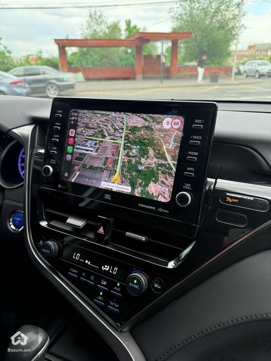 Toyota Camry 2021 HYBRID - image 13