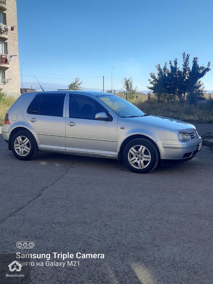 Volkswagen Golf 2001 - image 1