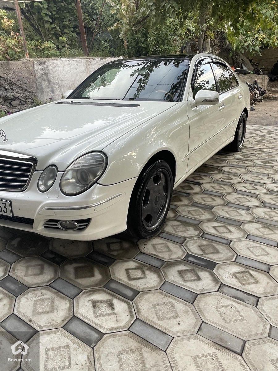 Mercedes-Benz E 320 2002 - image 19