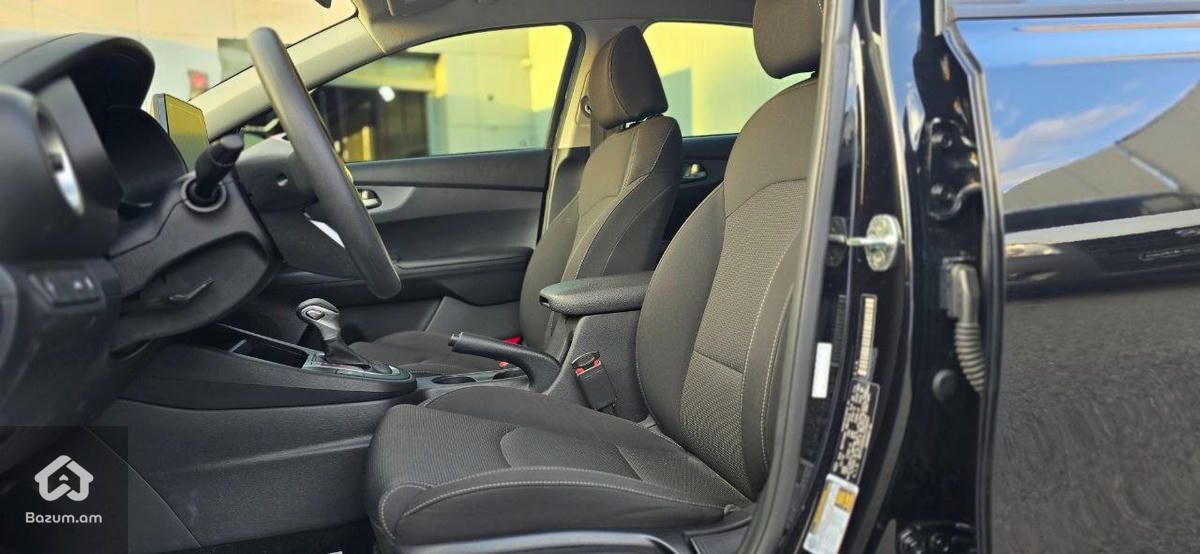 Kia Forte 2020 - image 11