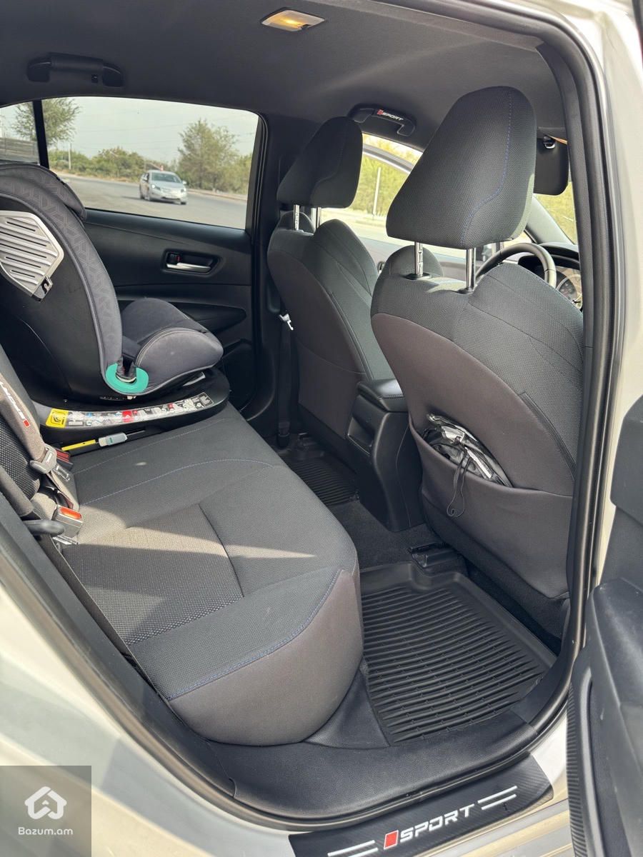Toyota Corolla 2020 - image 6