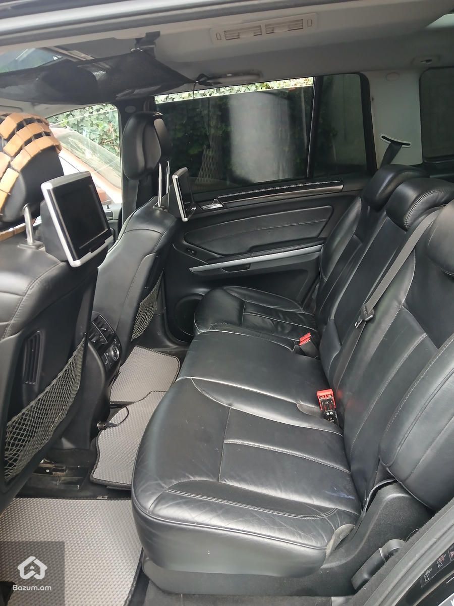 Mercedes GL - image 12