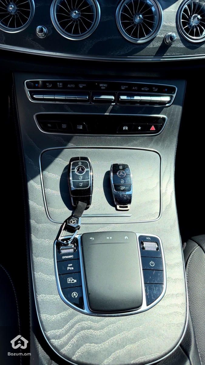 Mercedes Benz E350 AMG Line W213 - image 35