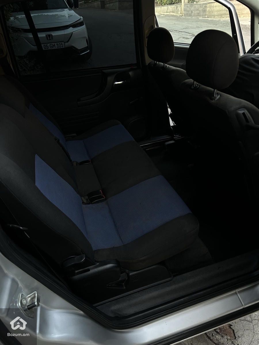 Opel Zafira 2005 - image 28