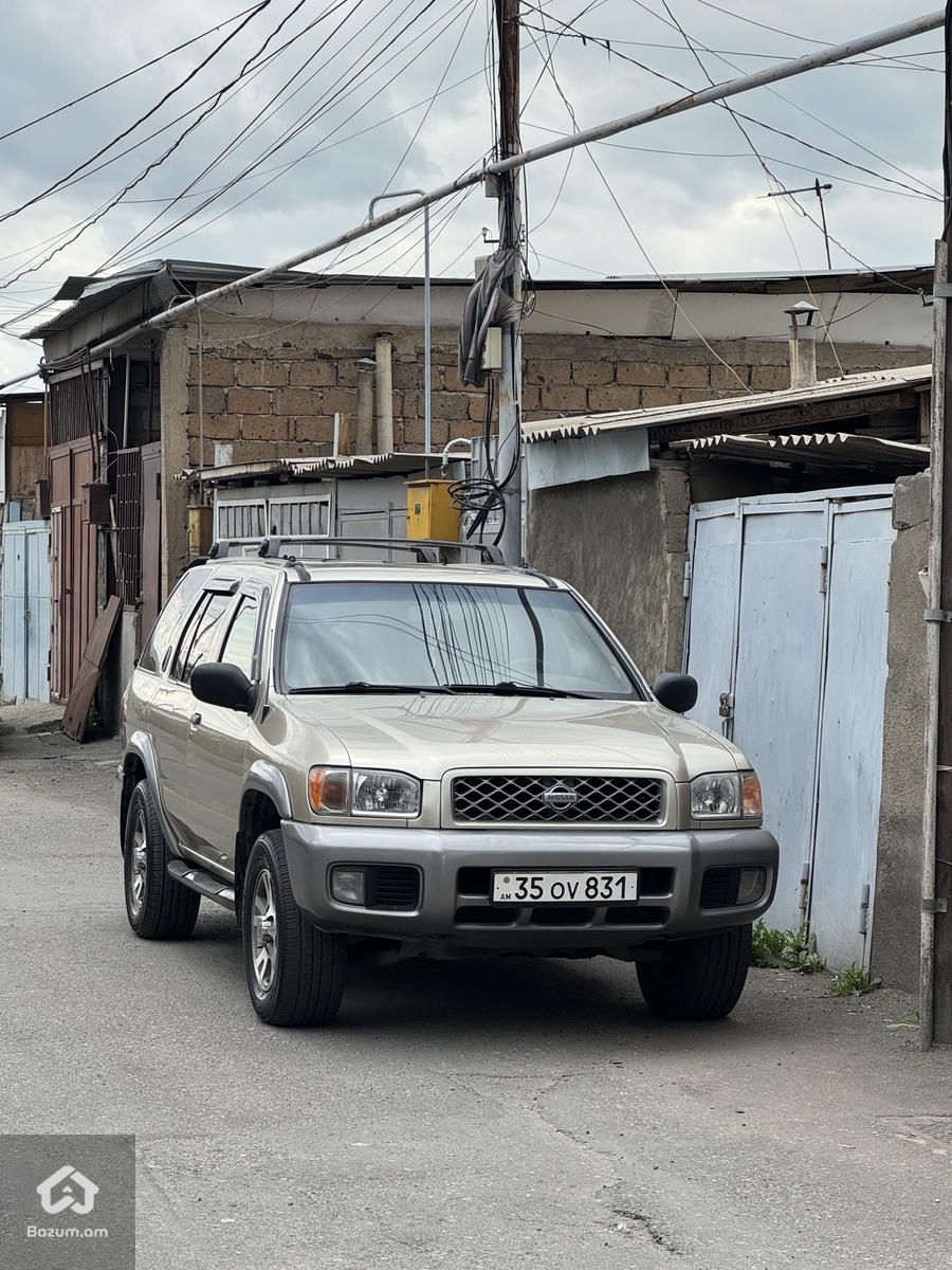 nissan pathfinder - image 10